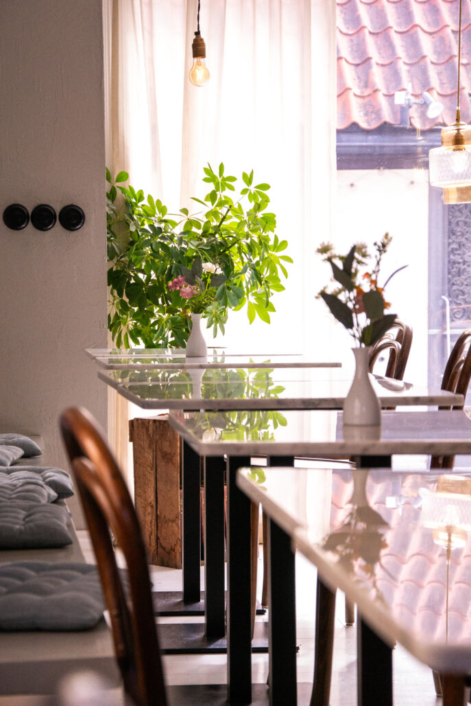 Bild på Villa Borgens frukostmatsal.